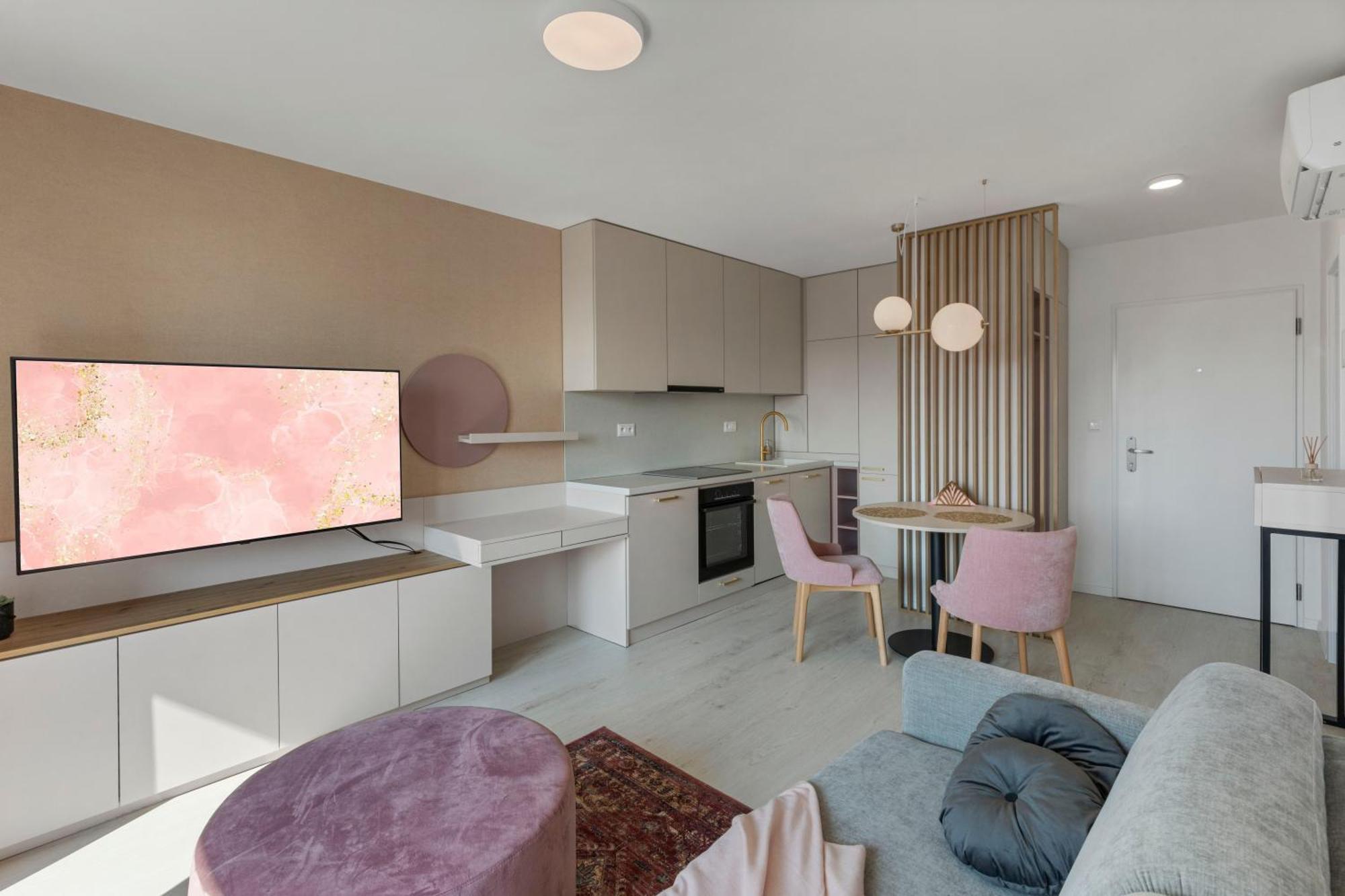 Lam Rose - Ac - Terrace Apartamento Bratislava Exterior foto